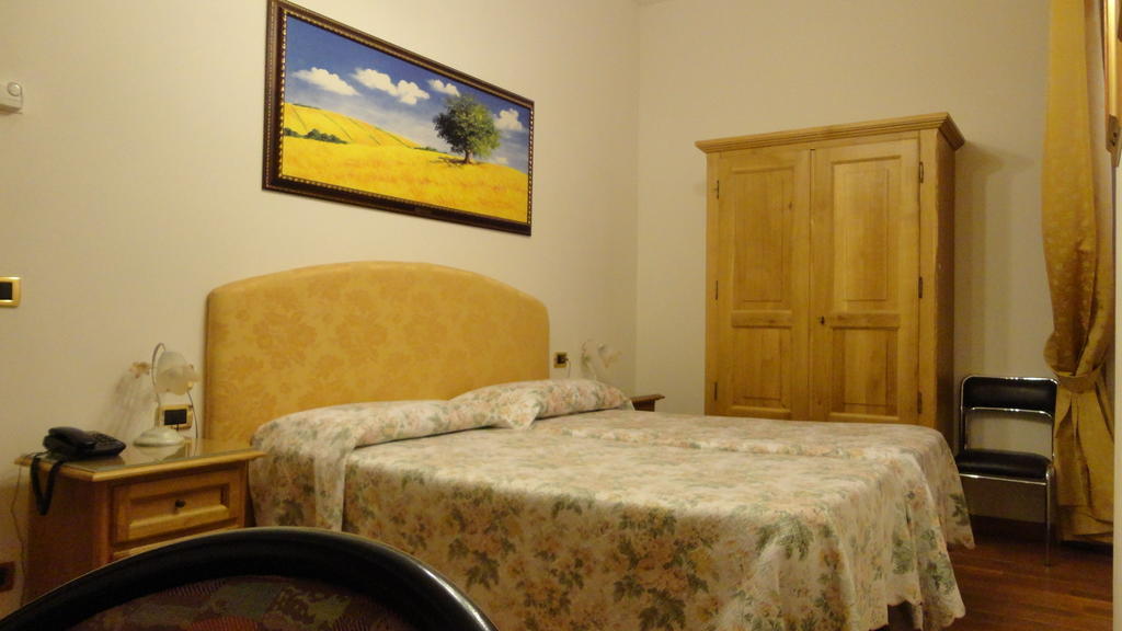 Hotel La Rosa Ronta Eksteriør bilde