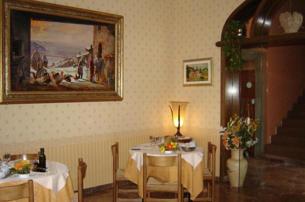 Hotel La Rosa Ronta Eksteriør bilde